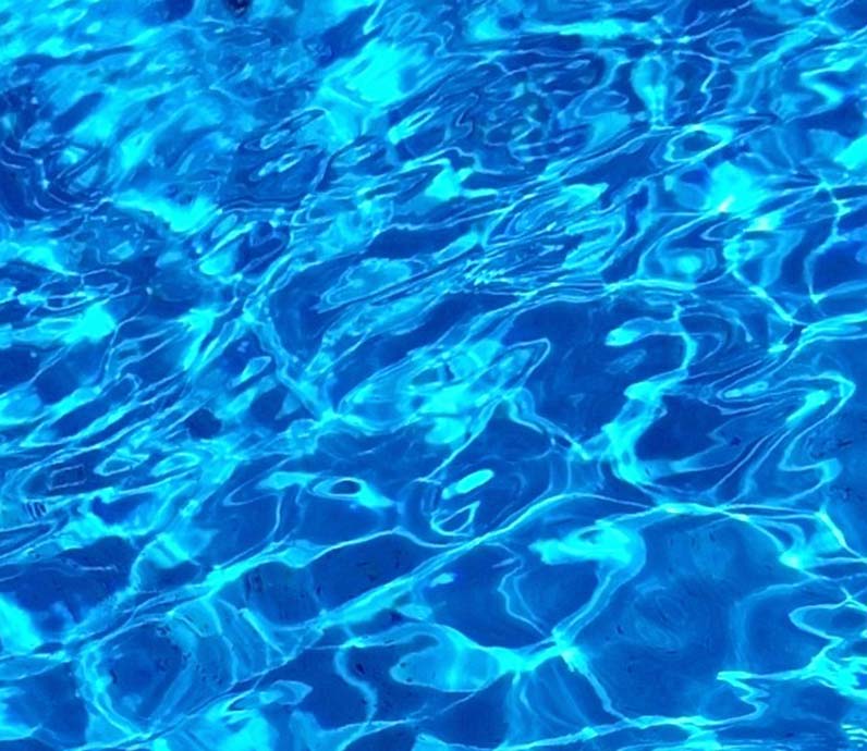 Λεπτομέρεια του νερού στο Sigma Villas στη Νάξο